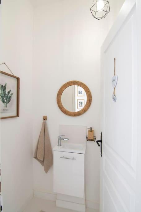 Treize Maison 3 Bed House In Centre Of Saint Severin Exterior photo